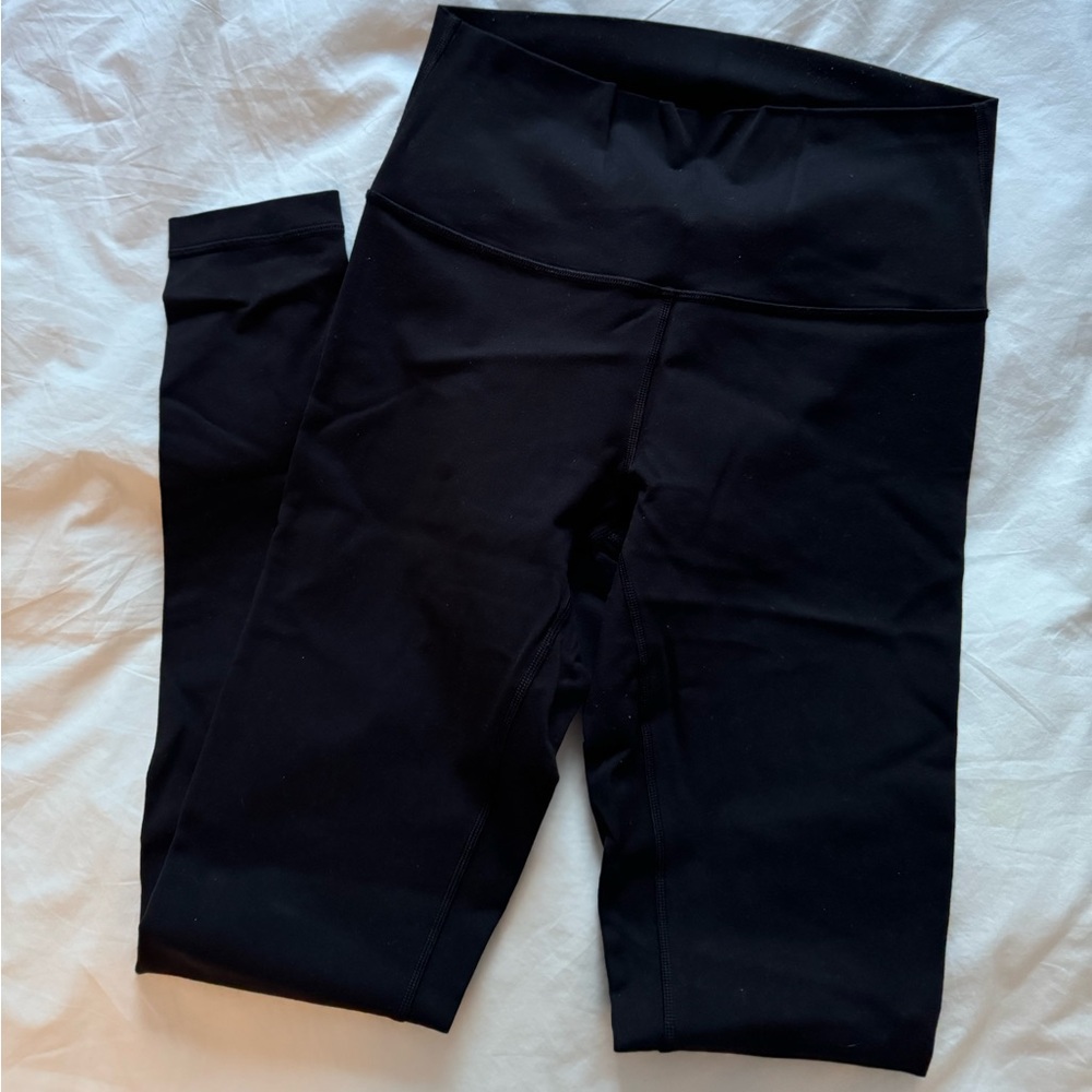 Lululemon black yoga pants
